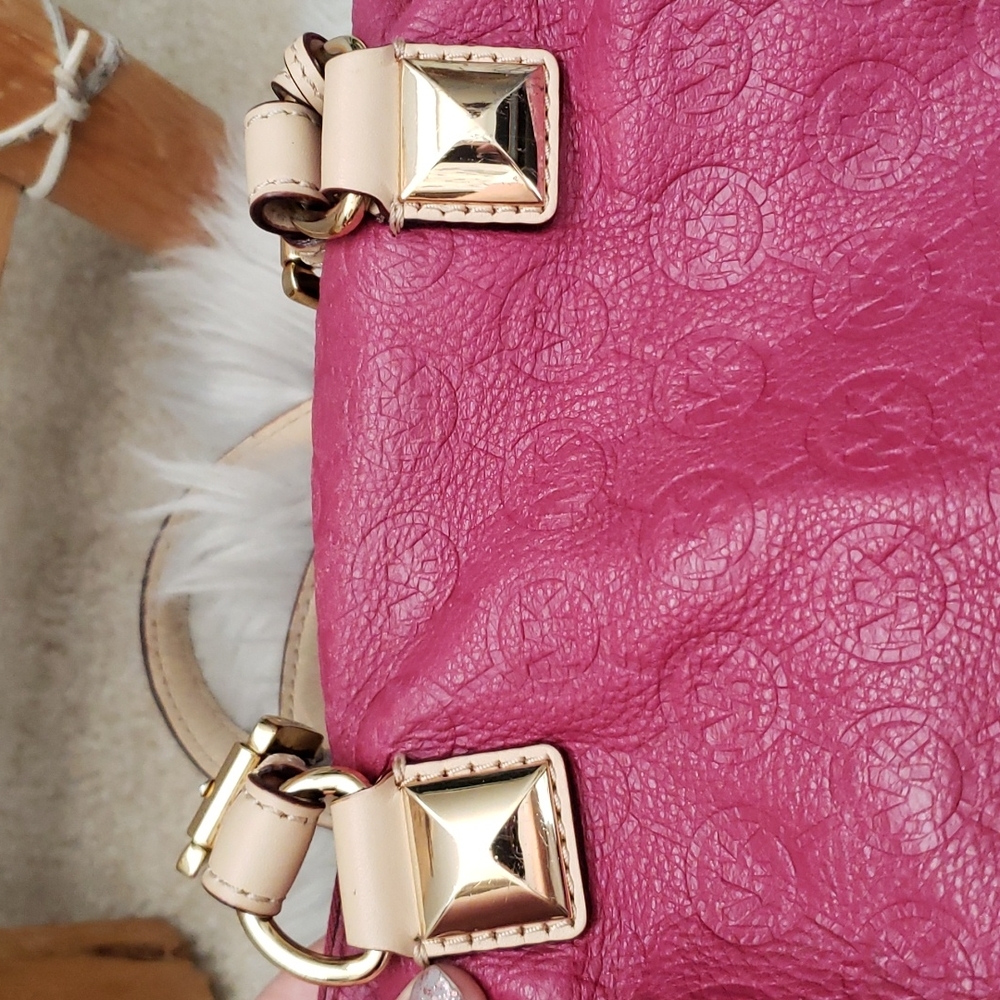Michael Kors Grayson in Peony - Picture 11 of 16